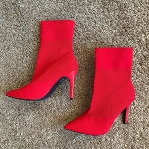 Red Point Toe Boot Heels